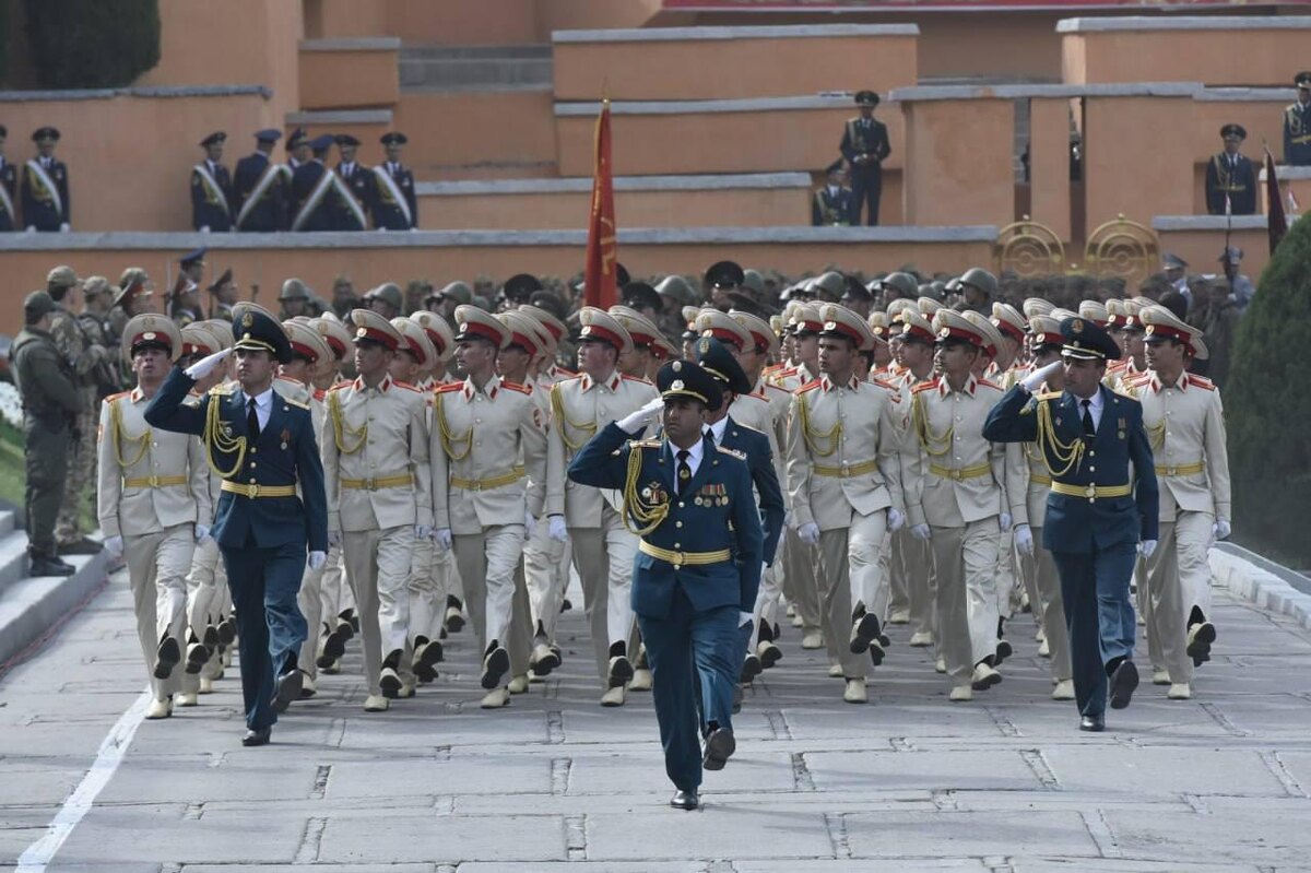 В Душанбе состоялся масштабный военный парад, посвященный 80-летию Победы в Великой Отечественной войне.