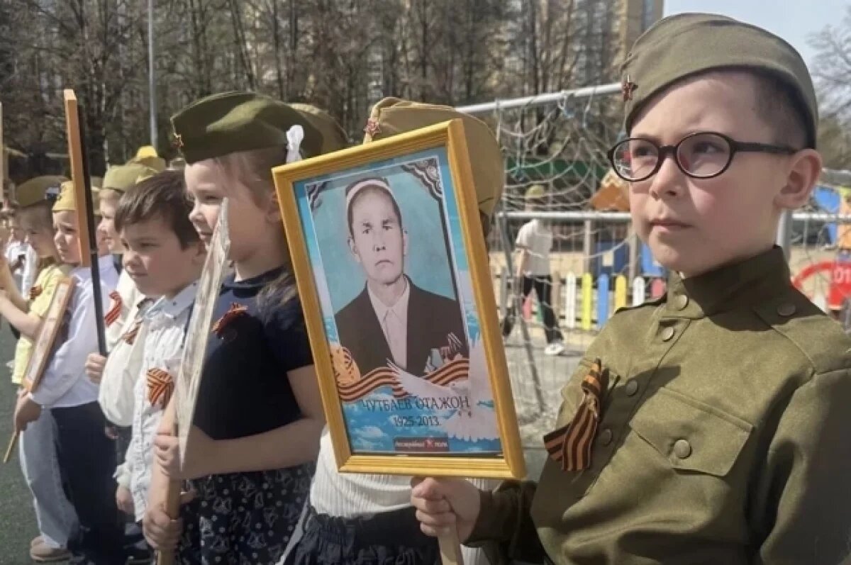    В Тюмени «Бессмертный полк» пройдет по улицам, проплывет по Туре