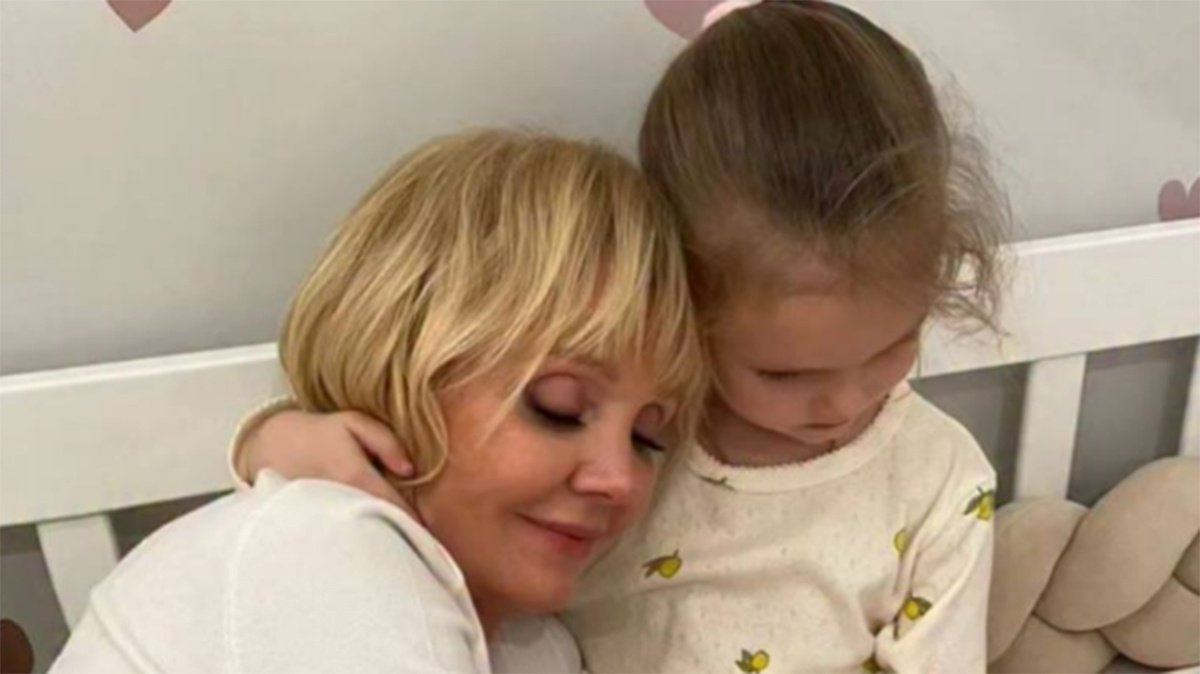 Певица Валерия и ее внучка Селин. Фото: соцсети певицы Валерии