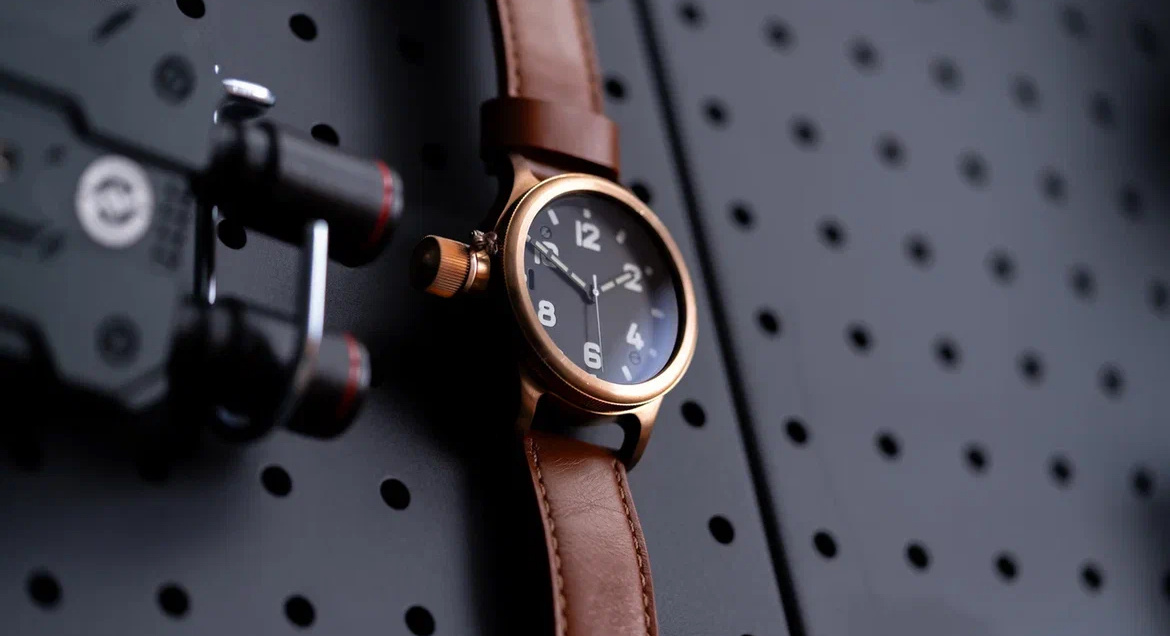 Часы из бронзы 46 мм, до 12 мая 2025 скидка 10% при покупке в интернет-магазине