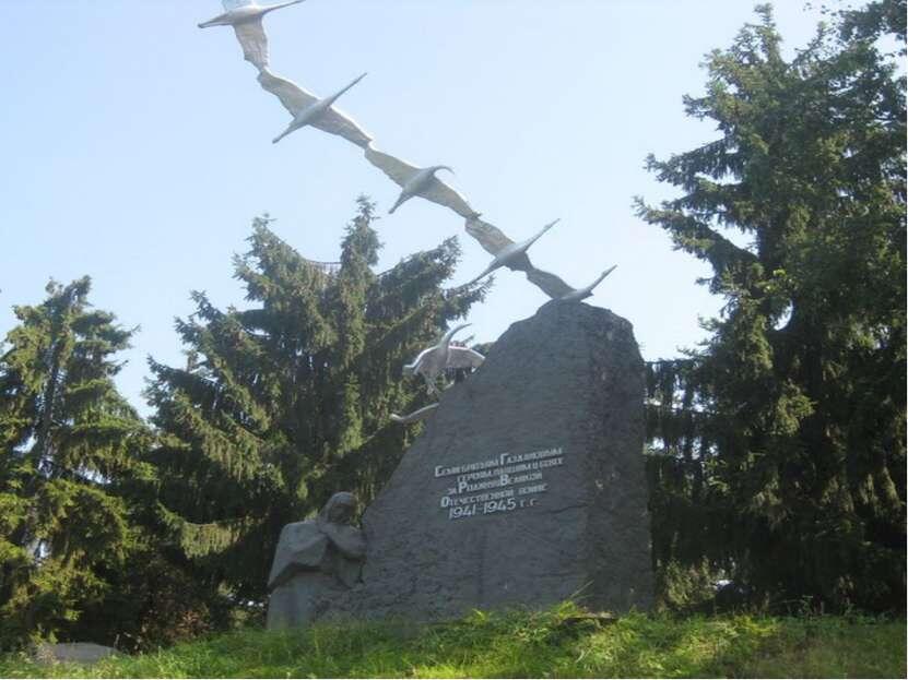 скульптор Сергей Санакоев (из свободного интернета)