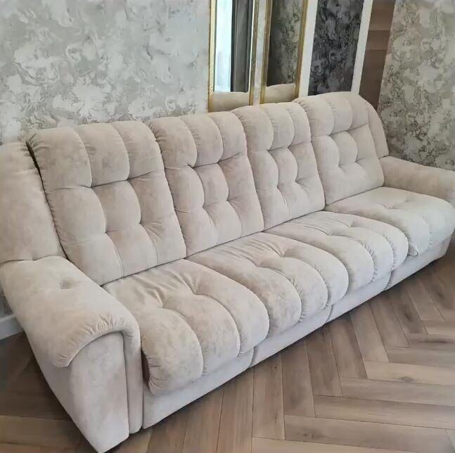 Диван с обивкой из флоковой ткани