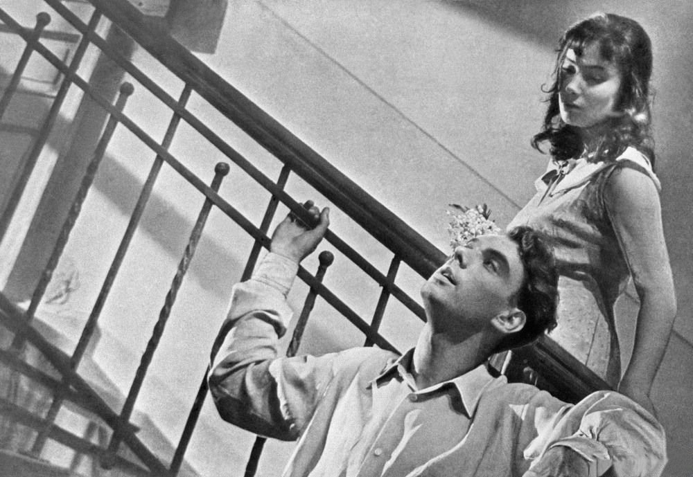 Кадр из к/ф «Летят журавли», 1957г.