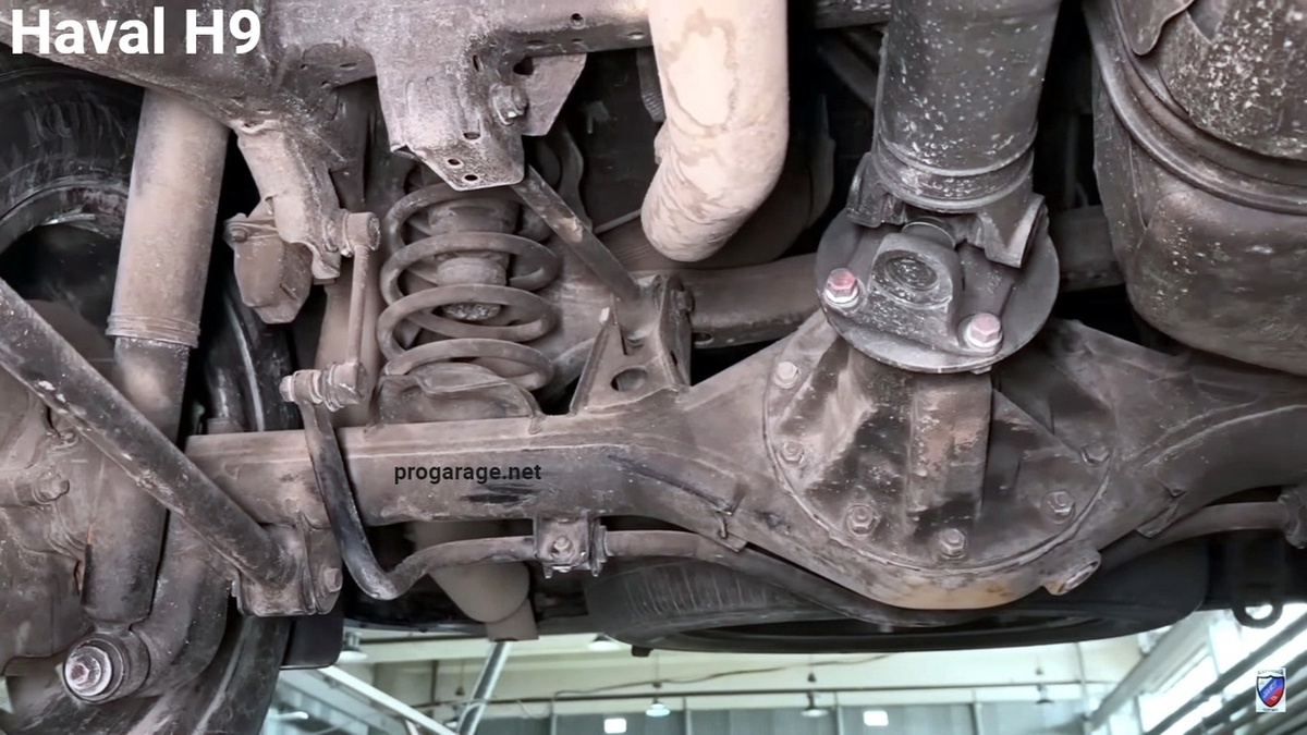 Китайская подвеска за 5,2 миллиона вид спереди