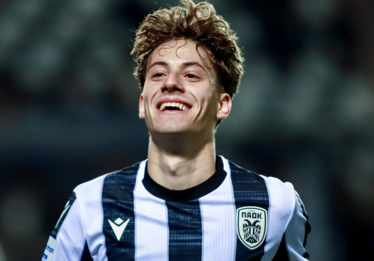 Яннис Константелиас