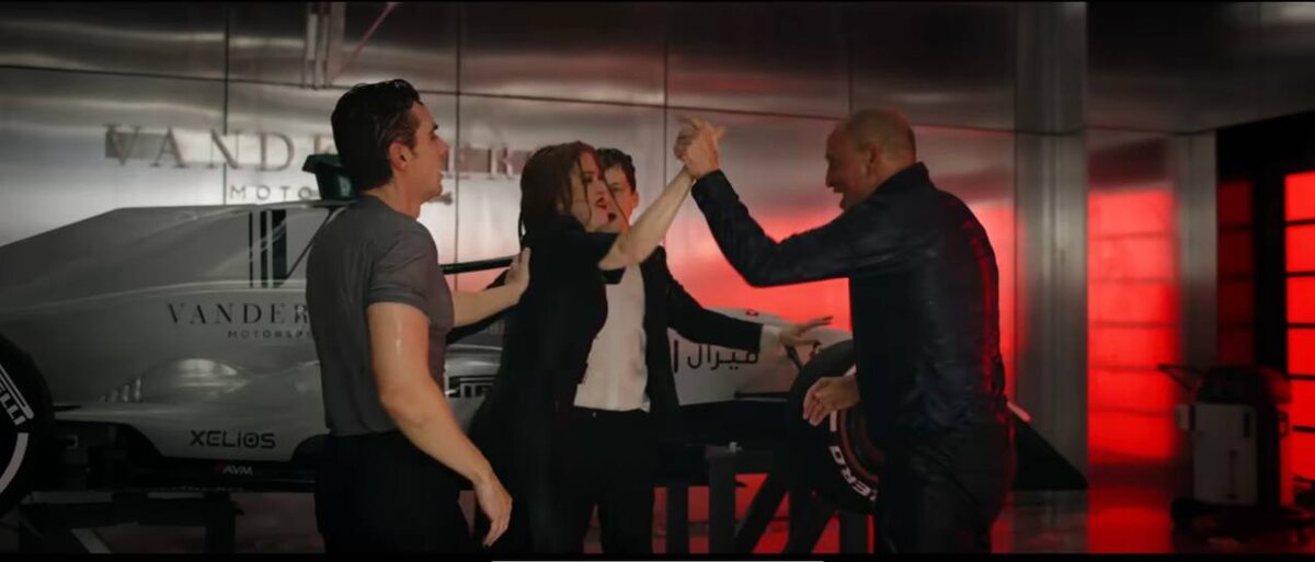 Фргаменты из фильма "Иллюзия обмана 3"