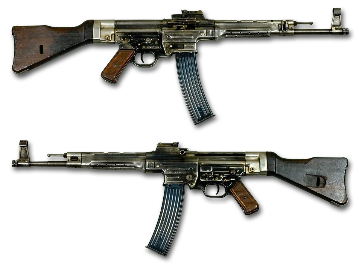 Немецкий MP44 (Sturmgewehr 44), Германия. Калибр 8x33 мм Kurz — из коллекции Armémuseum (Музея шведской армии), Стокгольм.