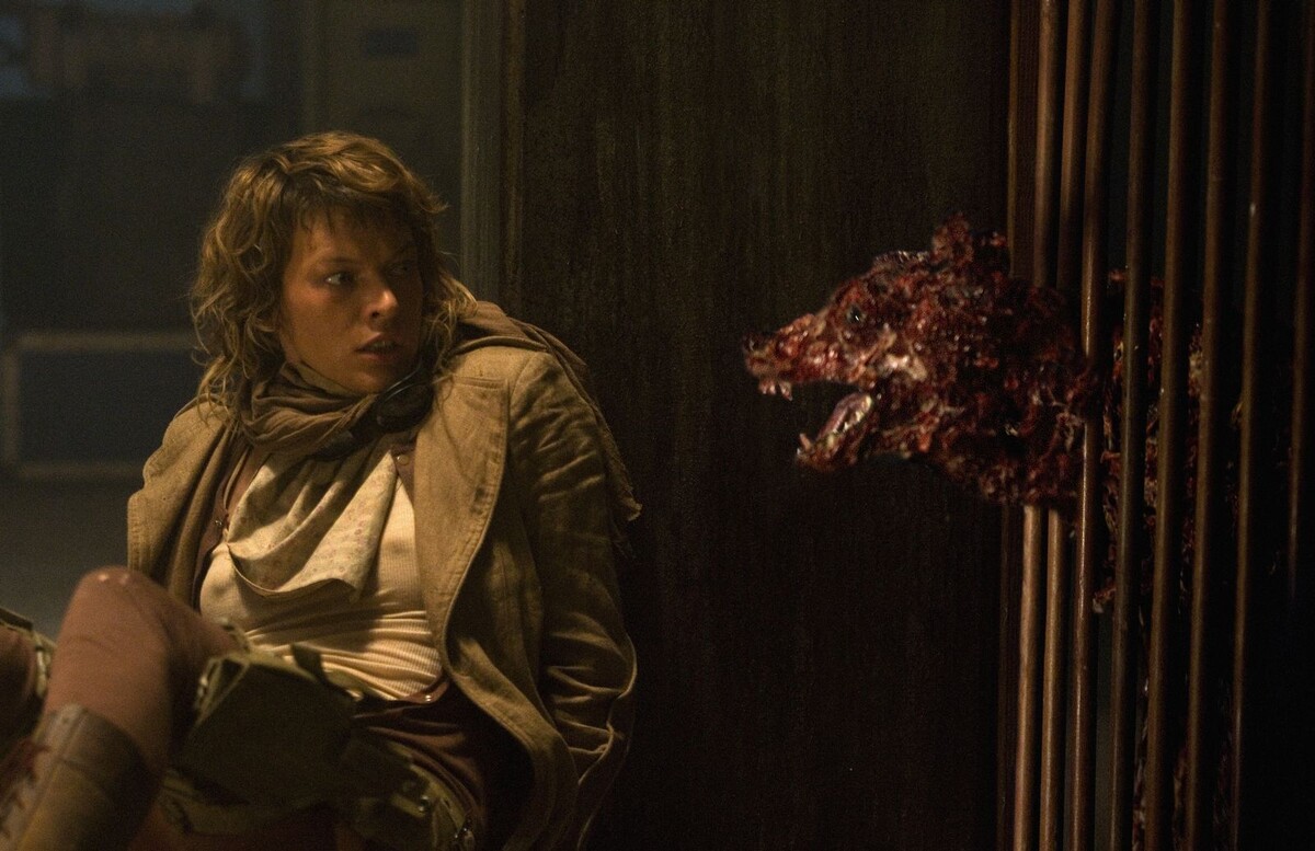 Кадр из фильма "Обитель зла"