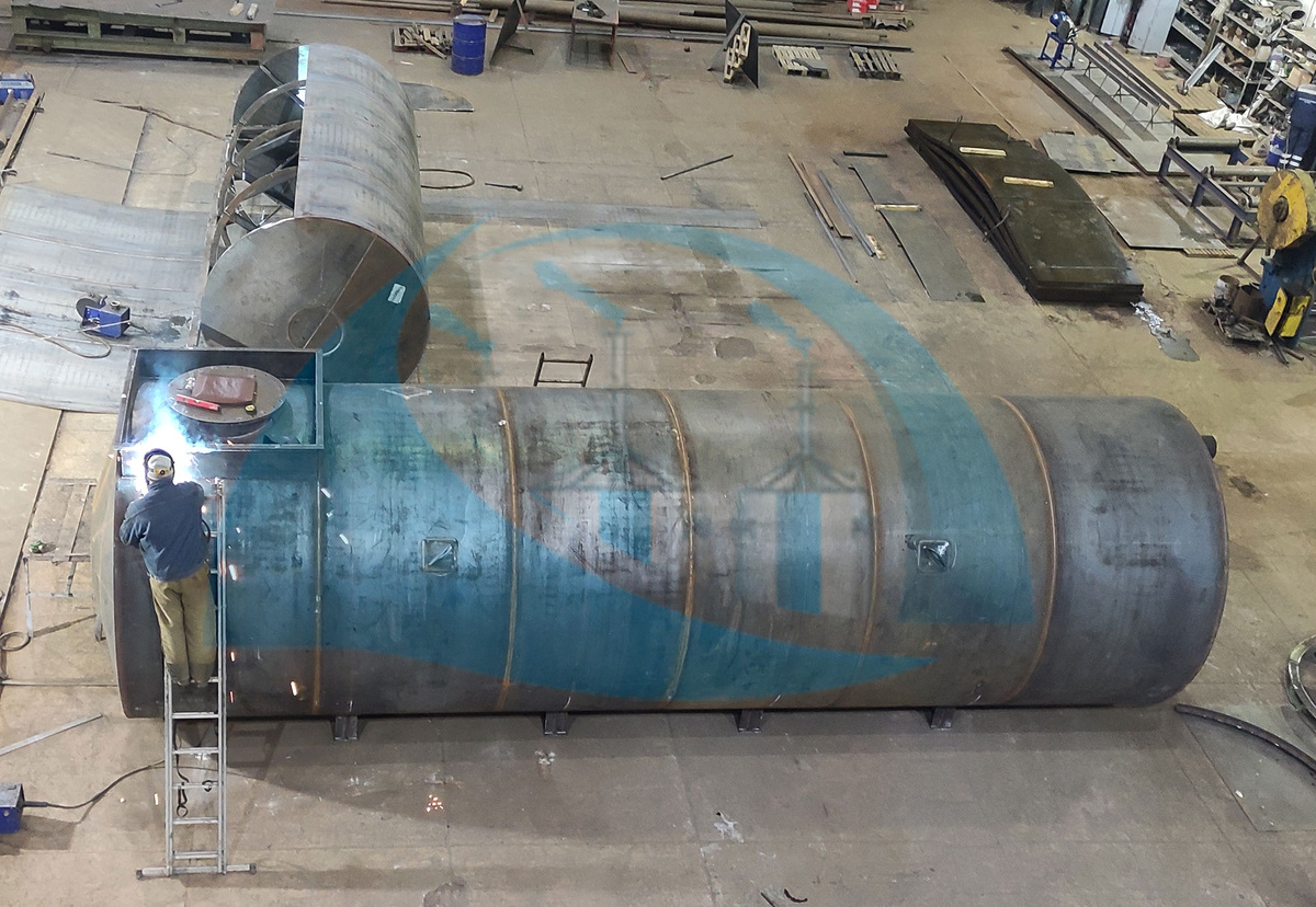 сварка деталей резервуара 50 м3