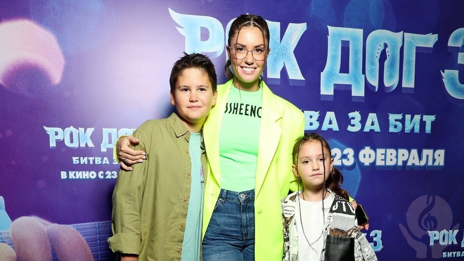    Источник: Соцсети Агата Муцениеце с детьми