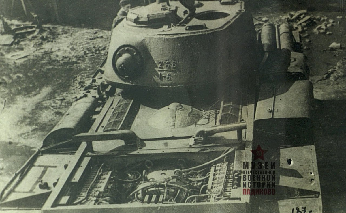 Вид на моторно-трансмиссионное отделение ЭКВ. Источник фото: https://www.kskdivniy.ru/museum/dayinhistory/11-marta-1944-g-nachalis-ispytaniya-tyazhelogo-tanka-ekv/