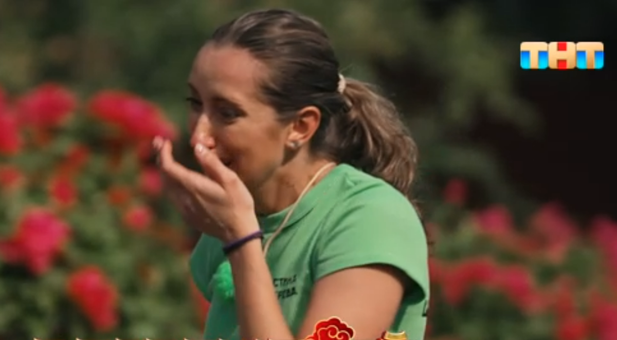 Кадр из шоу "Сокровища императора"/ ТНТ
