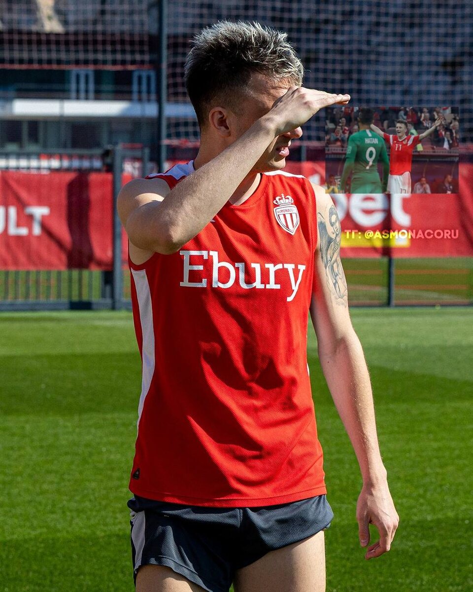 Александр Головин