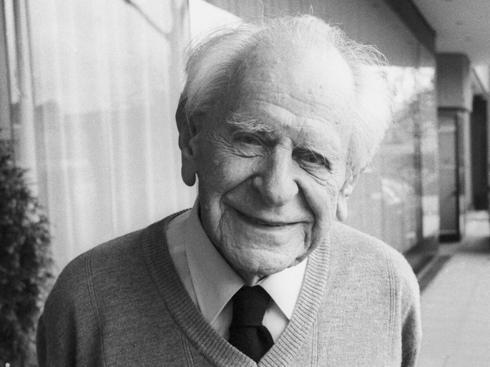    Карл Поппер