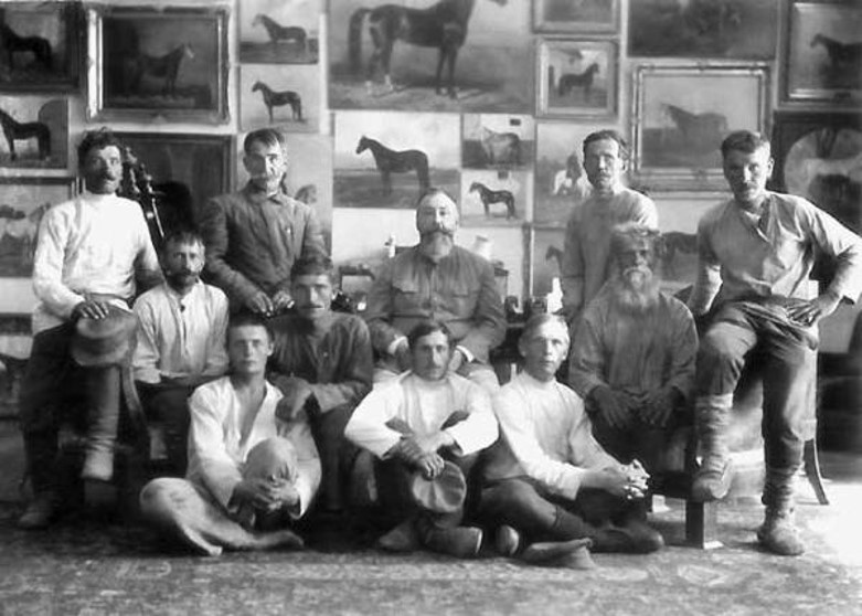 Я. И. Бутович и служащие его завода в галерее Прилепы.