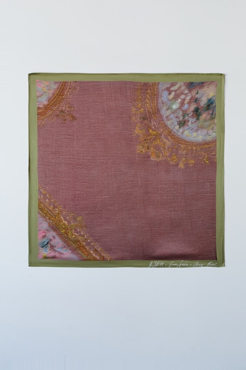 Дзен и fromSabá представили благотворительную коллекцию платков к 9 мая  