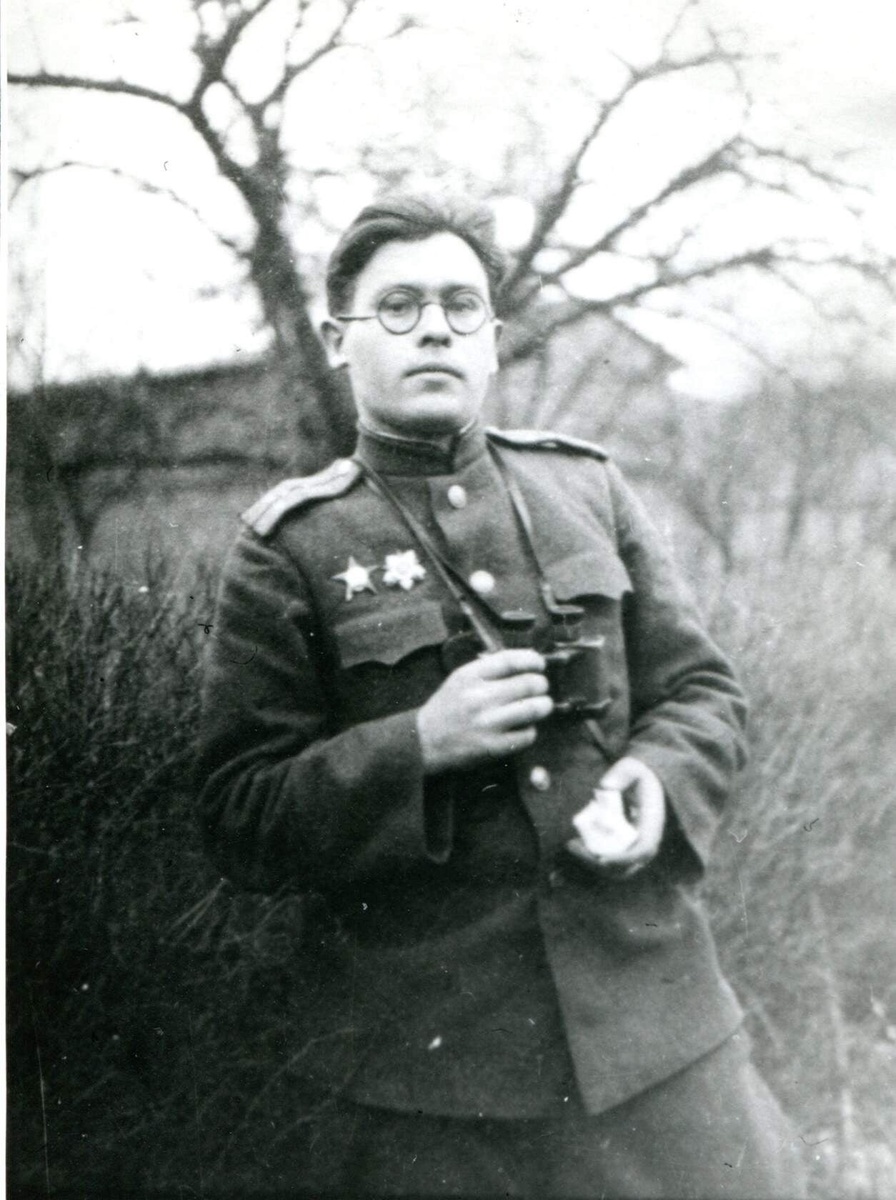 Виктор Балдин на реке Одер, апрель 1945 года