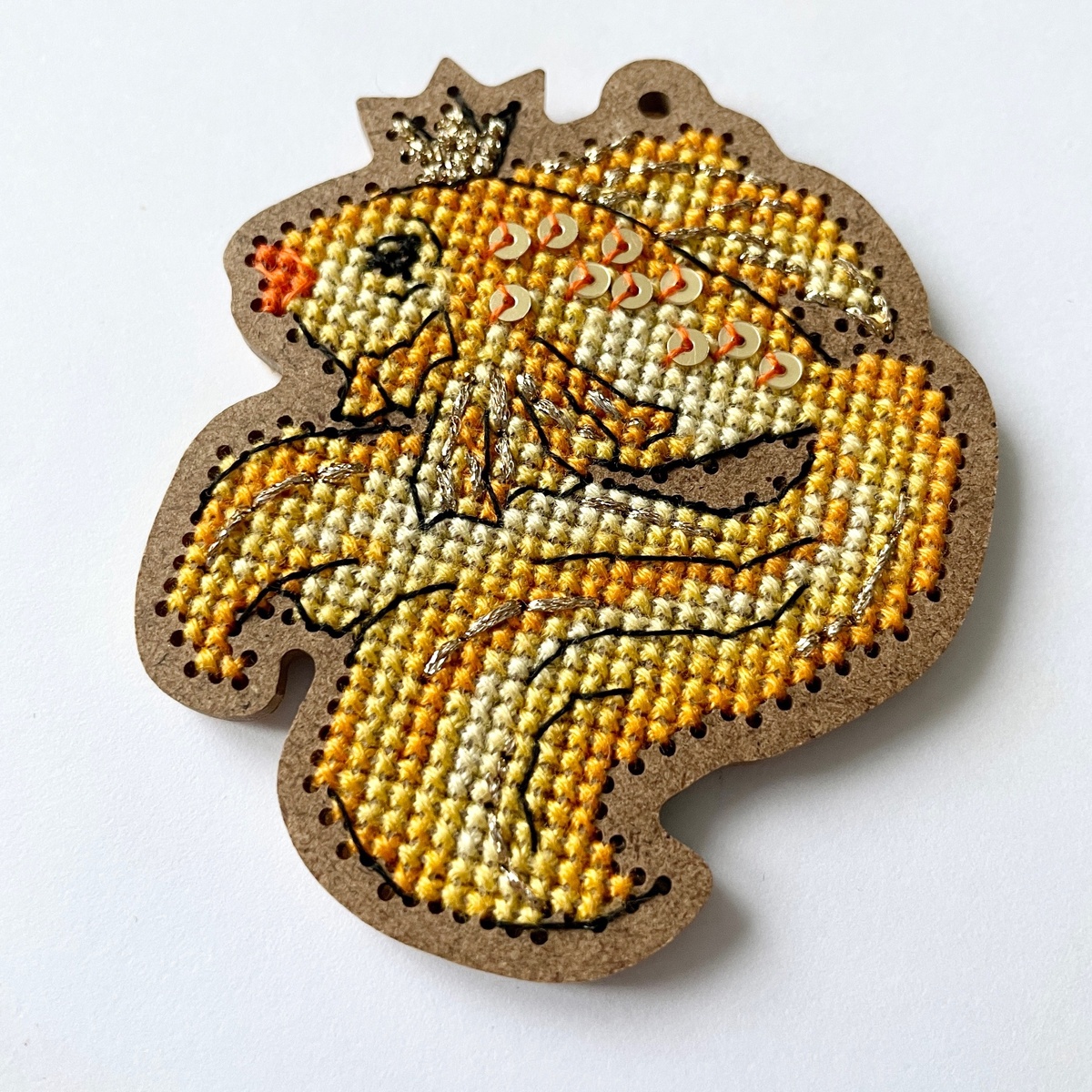 Моя любимая вышивка на фанерной основе