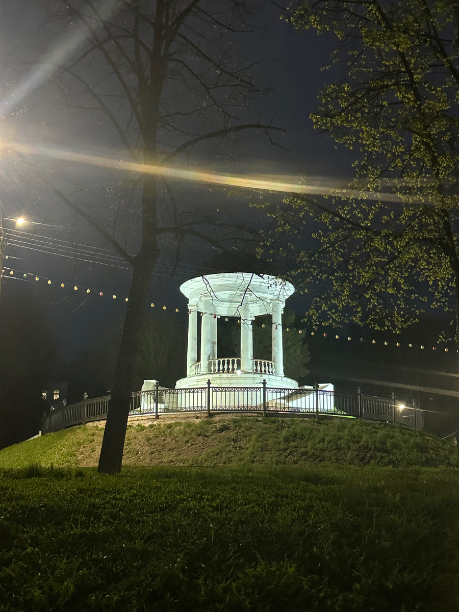 Беседка Островского. Личное фото