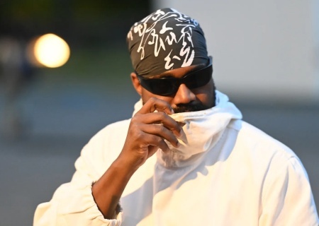    Канье Уэст выпустил клип, восхваляющий Гитлера