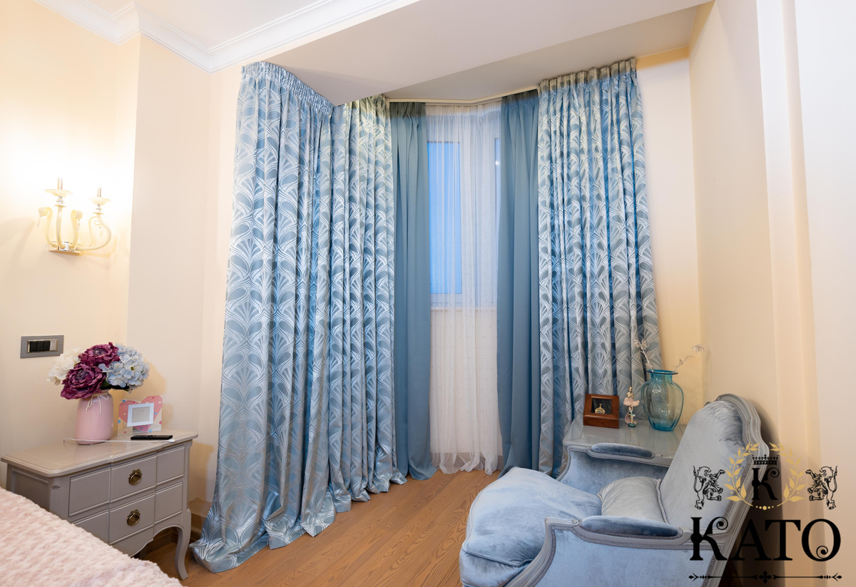 Как правильно выбрать шторы в спальню