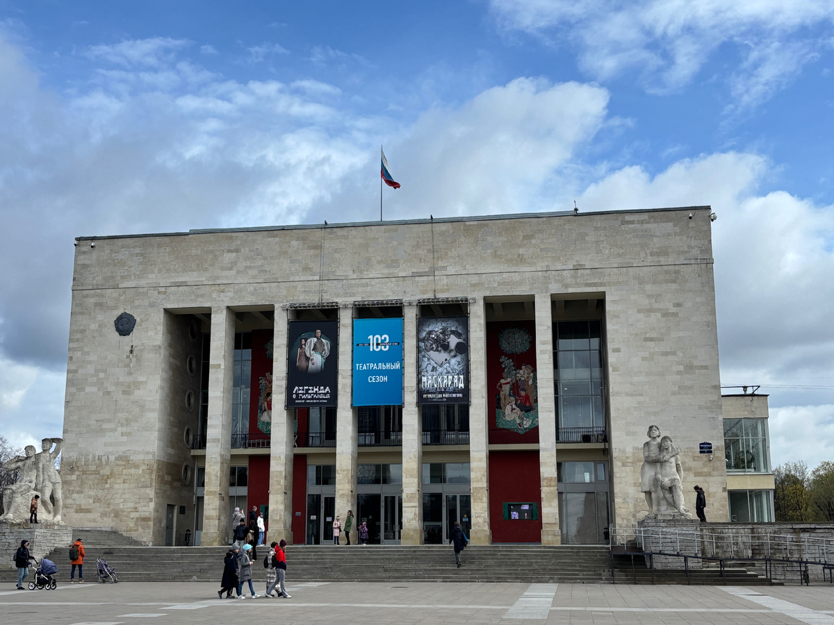 Фото автора. ТЮЗ имени Брянцева - любовь с первого взгляда 
