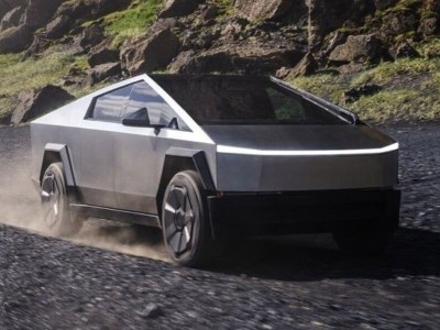    Tesla отказалась от выпуска дополнительного «бака» для Cybertruck