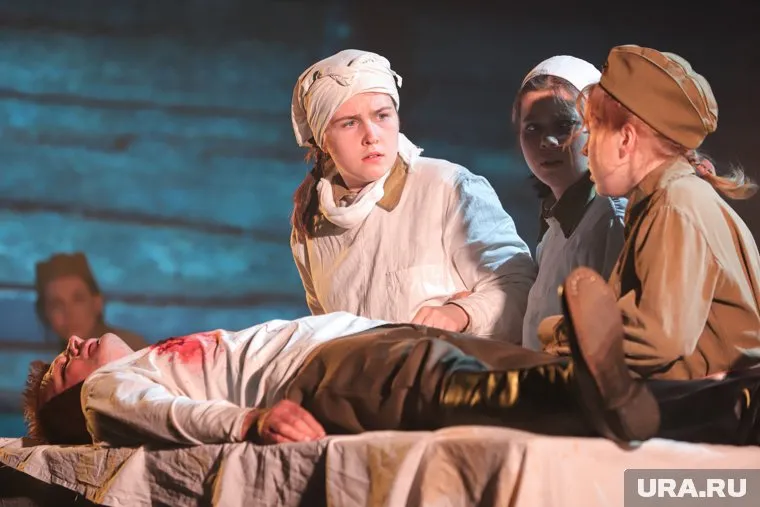 Театр будет работать 8-го и 9 мая
Фото: Размик Закарян © URA.RU