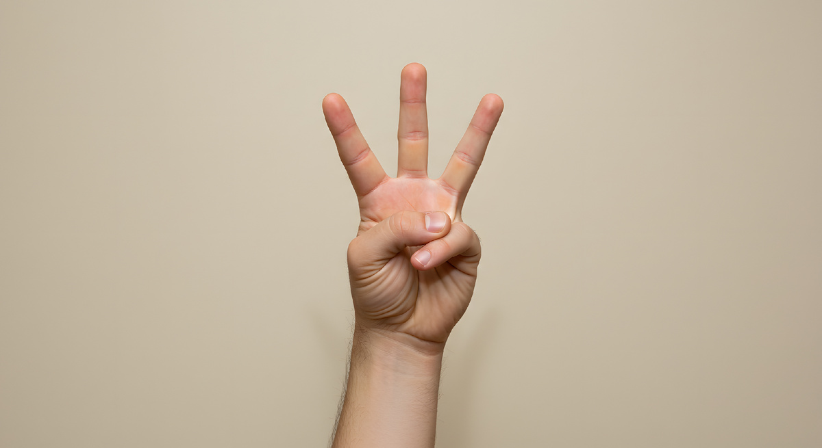  Простое правил опомогает в жизни <a href="https://www.vecteezy.com/free-photos/three-fingers">Three Fingers Stock photos by Vecteezy</a>