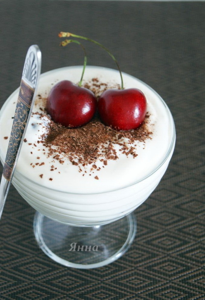 Фото автора. Творожный десерт с черешней и шоколадом