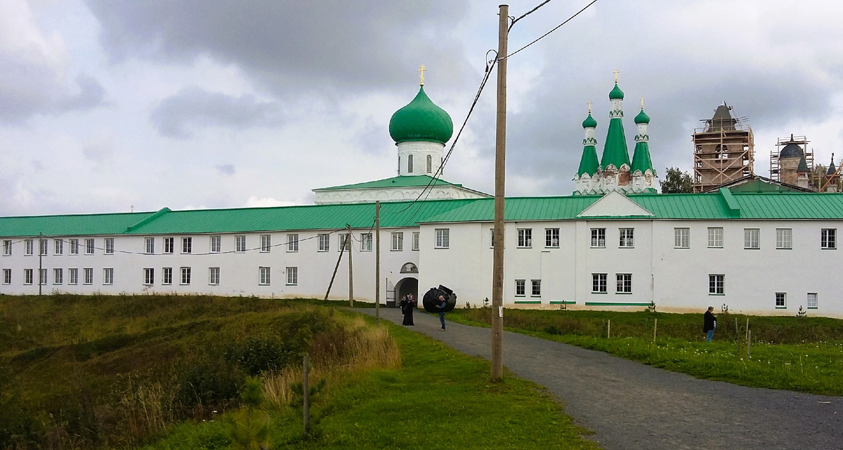 Свято-Троицкий Александра Свирского мужской монастырь