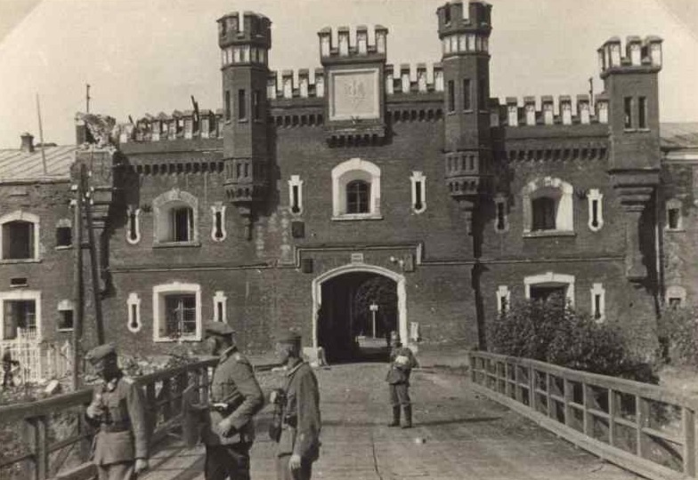 Что пишут и рассказывают в Германии об обороне Брестской крепости?