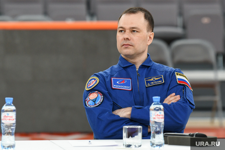 Космонавт Петелин отдает предпочтение лейтенантской прозе
Фото: Владимир Жабриков © URA.RU