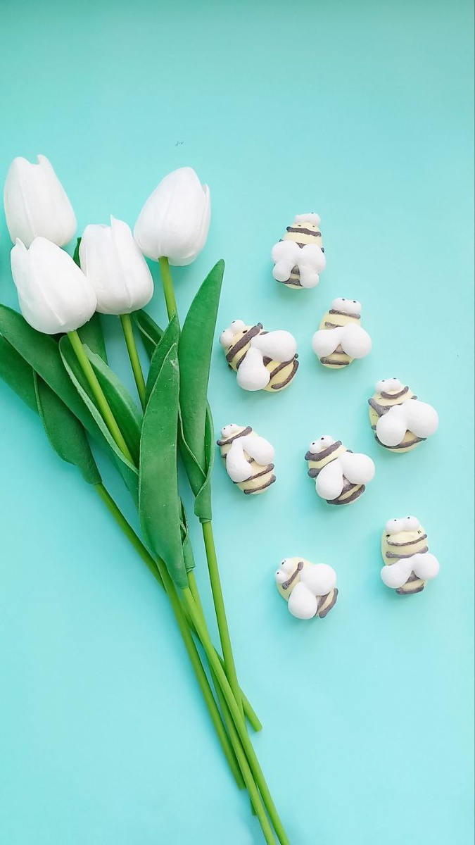 Спросили у меня на авито делаю ли я пчёлок.  Сделала. Мне не понравилось. Буду пробовать ещё.