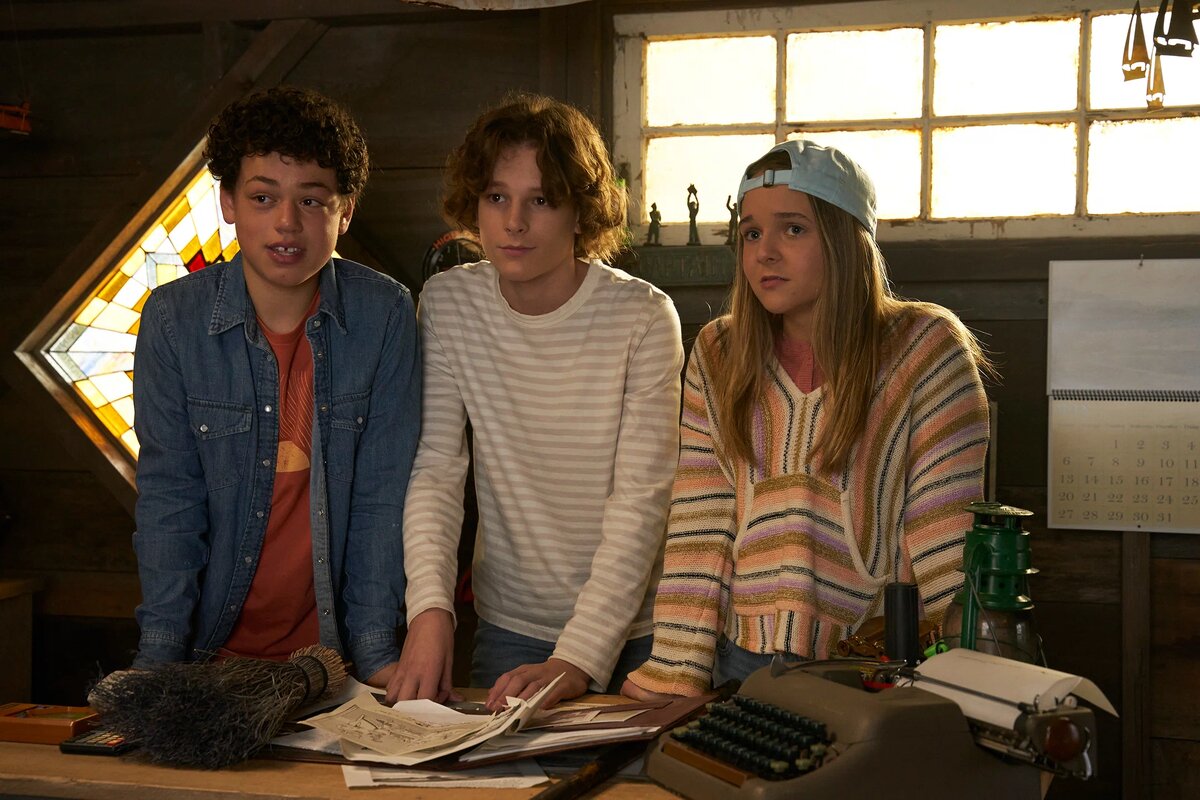 Кадр из фильма "Кошмарные каникулы" (реж. Дэвид Генри, 2024 г.)