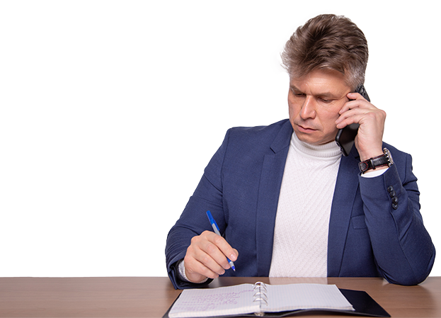 	Олег  Крикунов: Никакой пошаговой инструкции по вопросу разделения доли в ООО в случае развода не существует. Каждое дело индивидуально и порой завязано на эмоциях. Уже почти бывшие супруги, наблюдая, как тонет семейная лодка, порой готовы на все, лишь бы насолить друг другу. Здесь важно, при рассмотрении дела, обеспечить, чтобы у супругов улеглись эмоции и выделить основные моменты, которые для каждого важны при разводе. Чтобы каждый получил то, что заслуживает и чтобы каждый выплатил то, что должен. Дела о разделе доли в случае развода, конечно, минорные. Тем более в Год Семьи. Однако ЦКС всегда на страже защиты интересов своих клиентов.