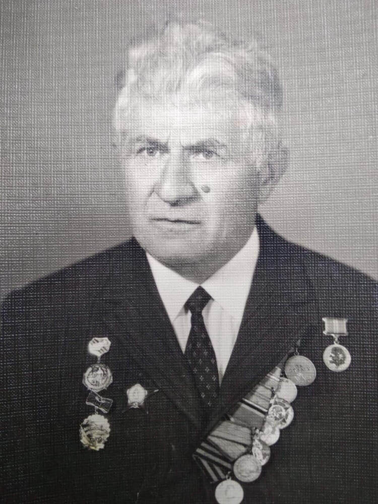    Александр Васильевич Аваков