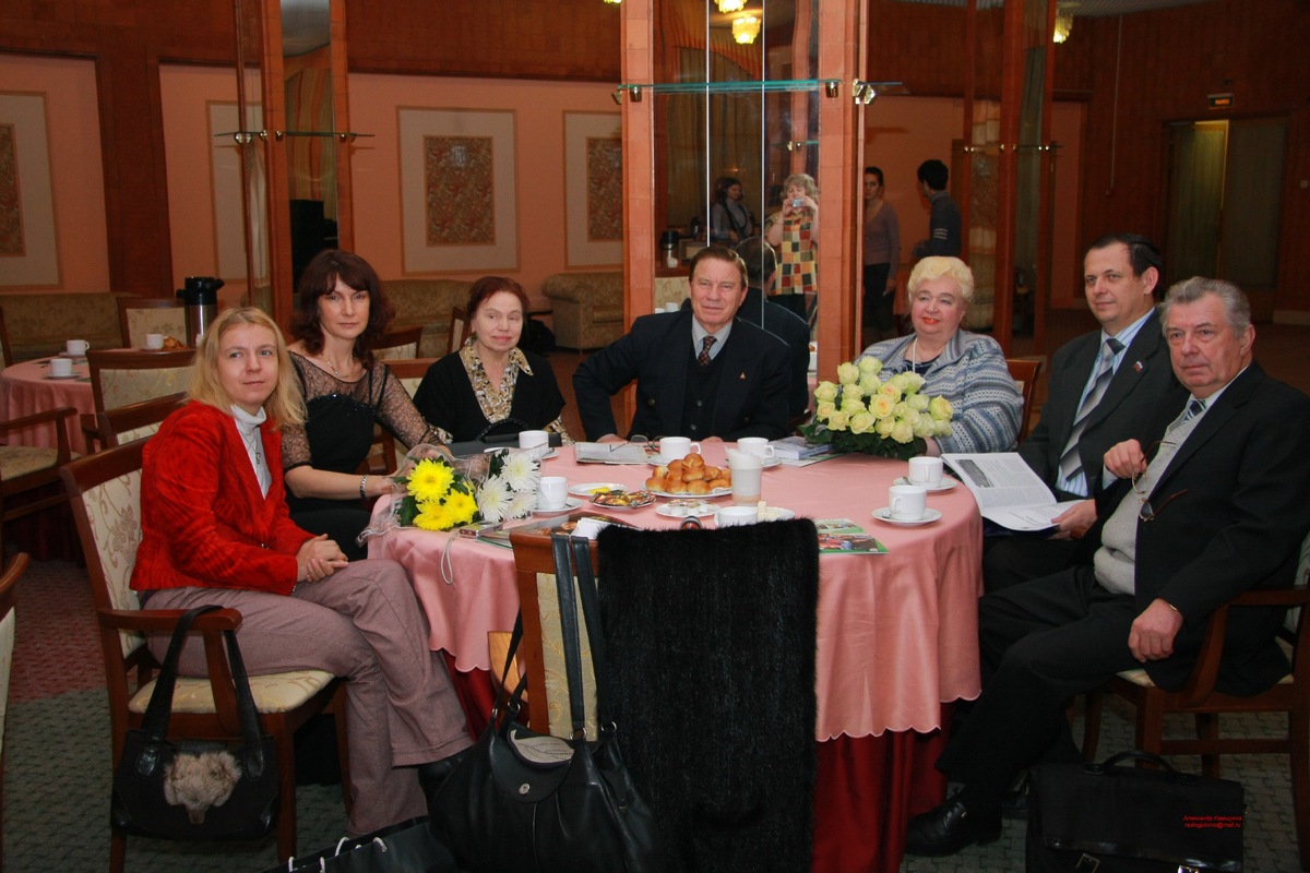 Музыкально-поэтический салон "Времена Года", 01 12 2010, Москва. Елена Вагнер Федосеева.