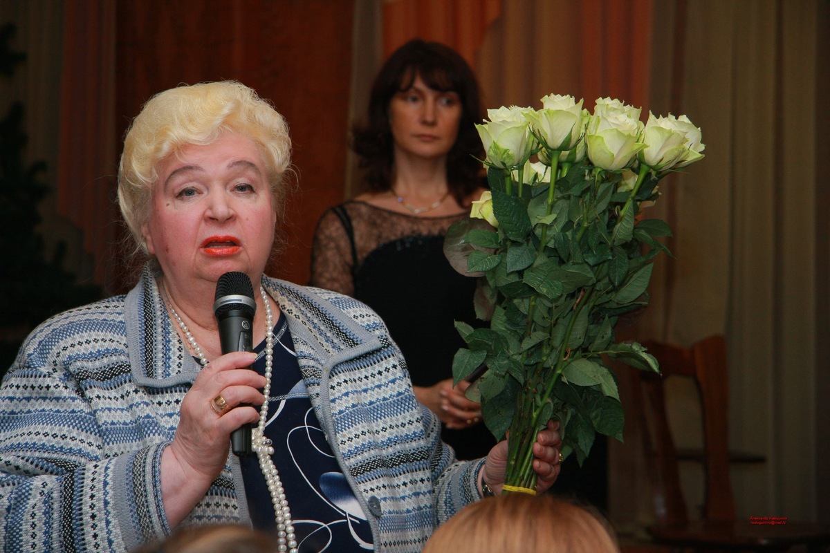 Президент Финансового университета при Правительстве РФ Грязнова А.Г. и Елена Вагнер Федосеева.