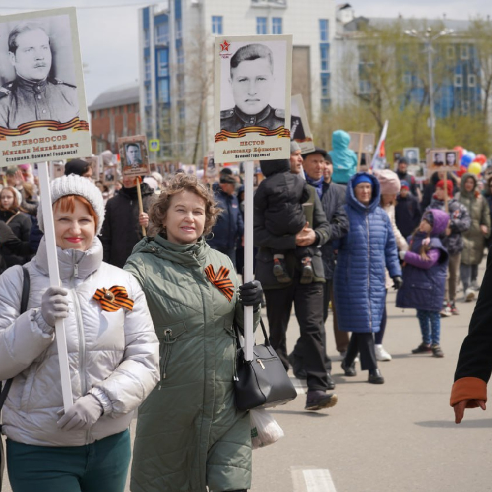 Сегодня, в День Победы в Иркутске состоится шествие «Бессмертный полк». В мэрии города рассказали о том, как присоединиться к строю: войти в колонну можно будет в четырех точках.