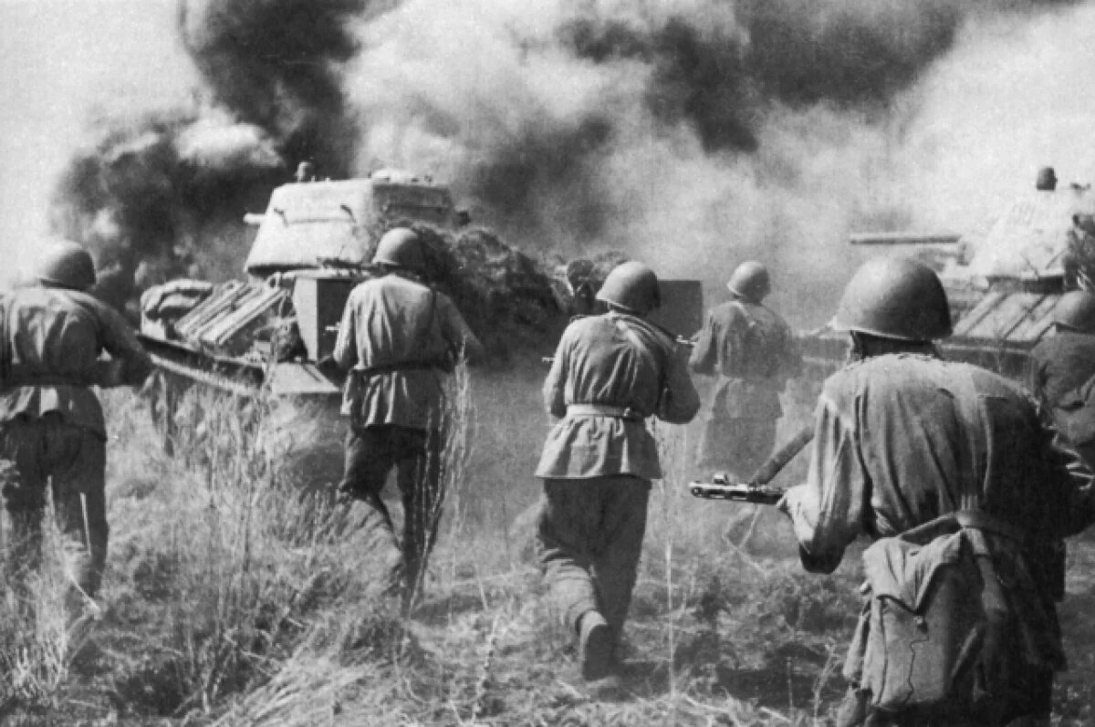    Миллионами жизней Советский Союз отстоял мир на земле.