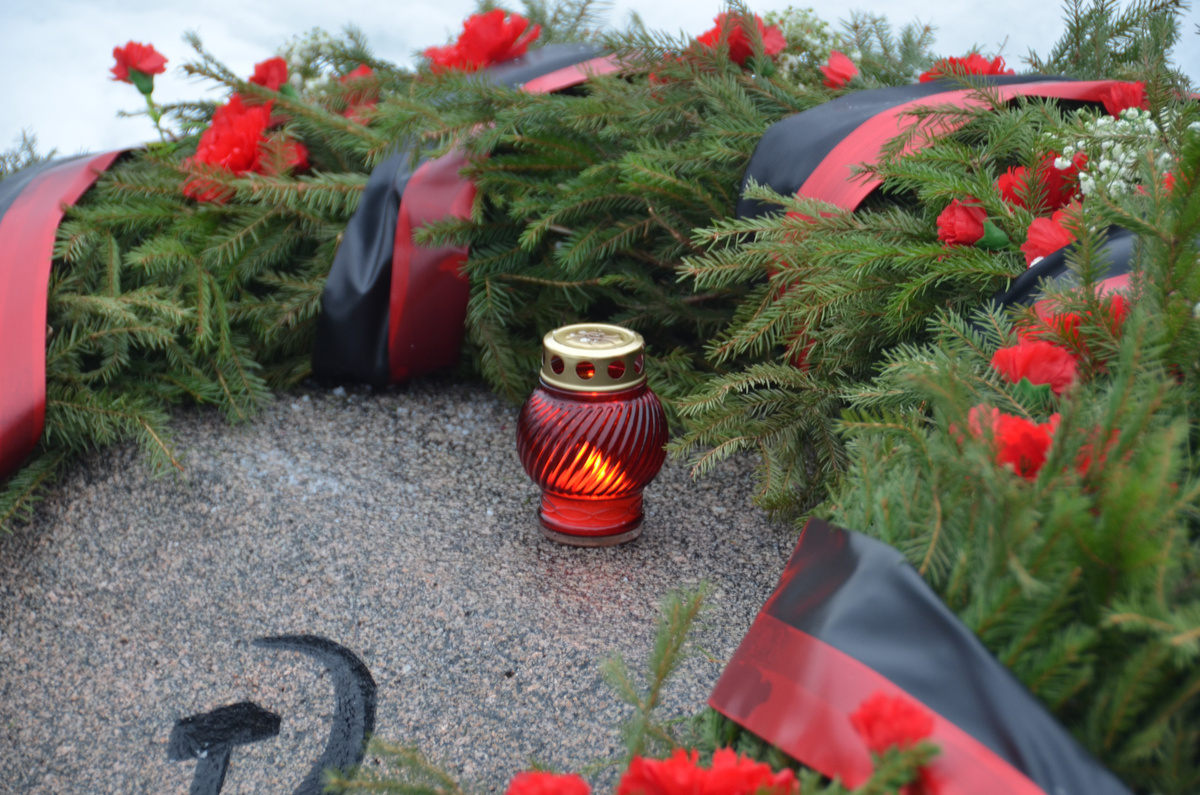 В Кузбассе прошла акция, посвященная Великой Победе.  Фото: Фото: ФедералПресс / Татьяна Буторина