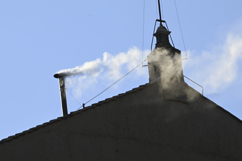  Белый Дым над Сикстинской капеллой. Папа выбран.  фото: картинки яндекса.