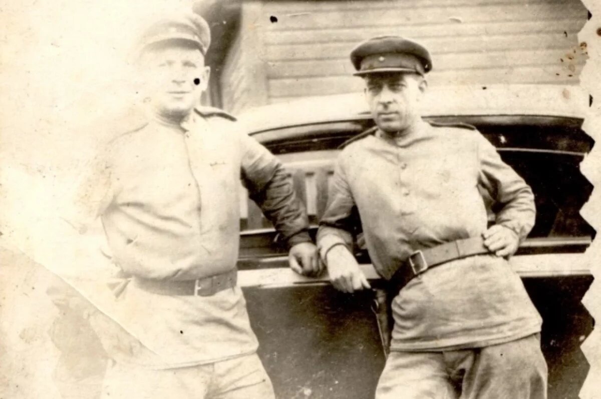    Старший писарь Иван Селедцов дошел до Берлина, а после Победы вернулся в родную станицу с наградами и без единого ранения.