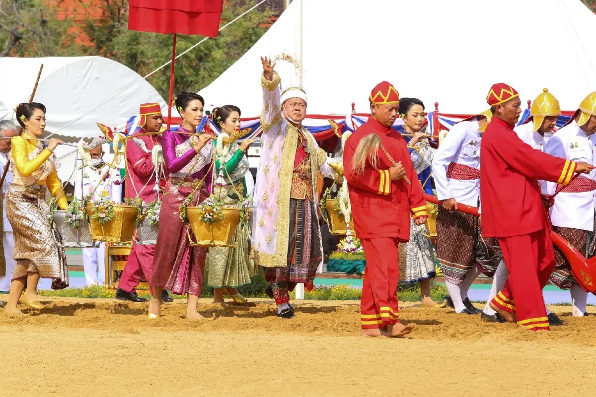 Фотографии с сайта bangkokbiznews.com