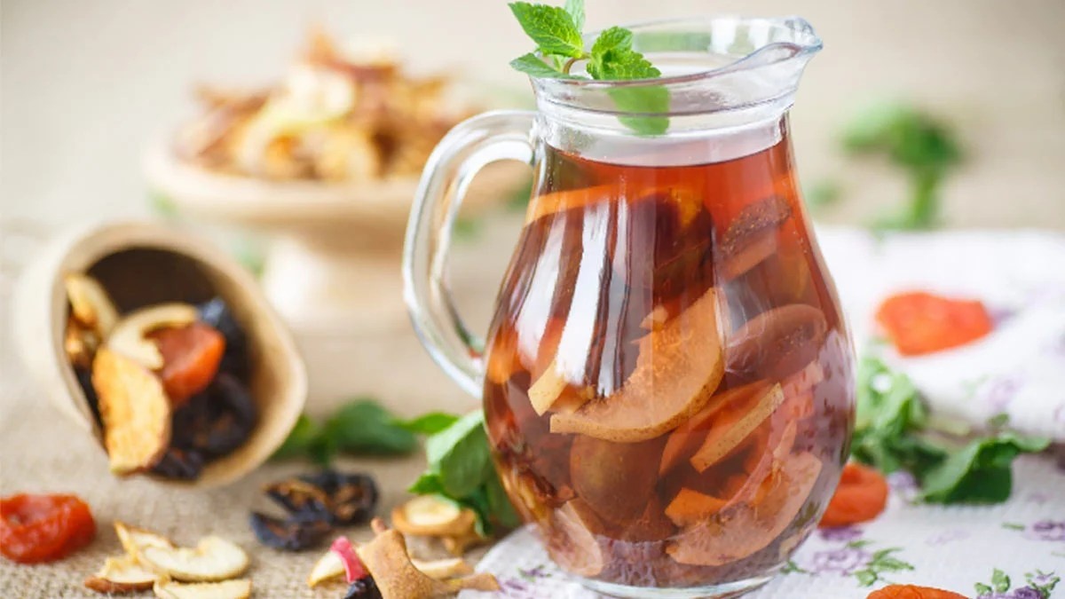    Бабушкин секрет компота из сухофруктов с грушей и шиповником