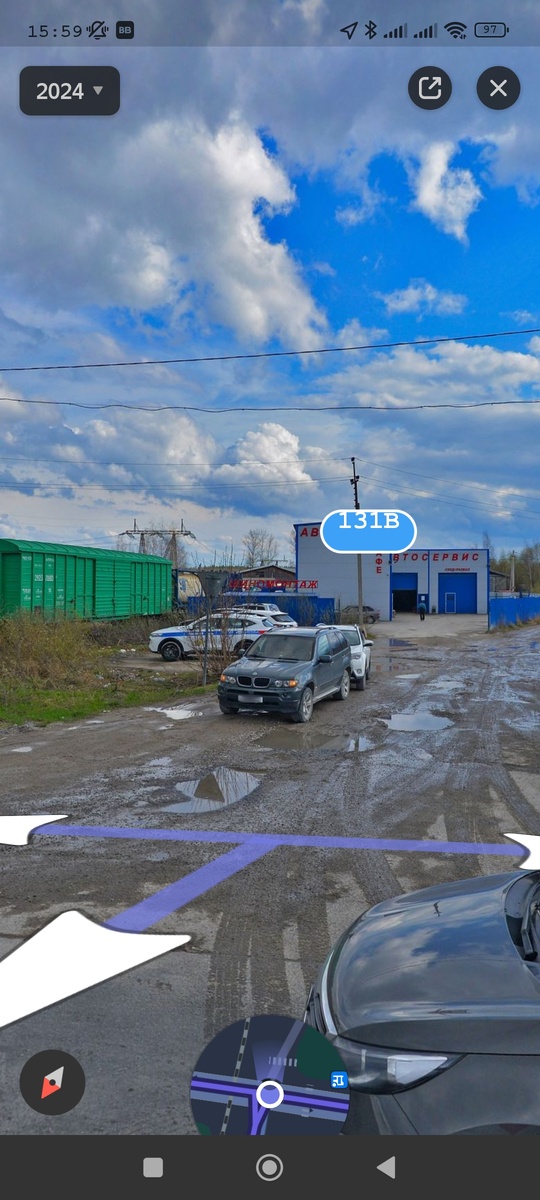 Если что, в момент нашего приезда вагонов здесь не было.