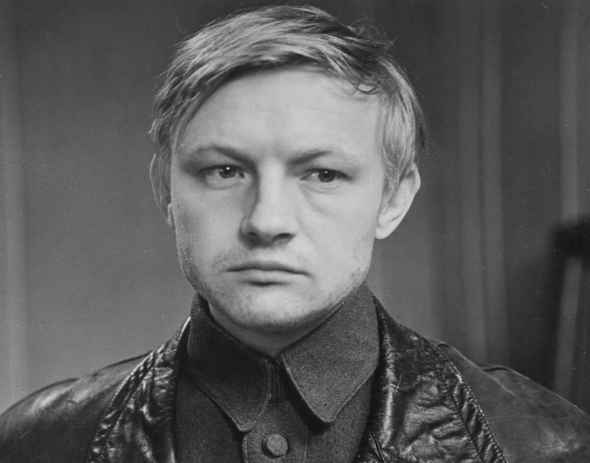 Михаил Кононов