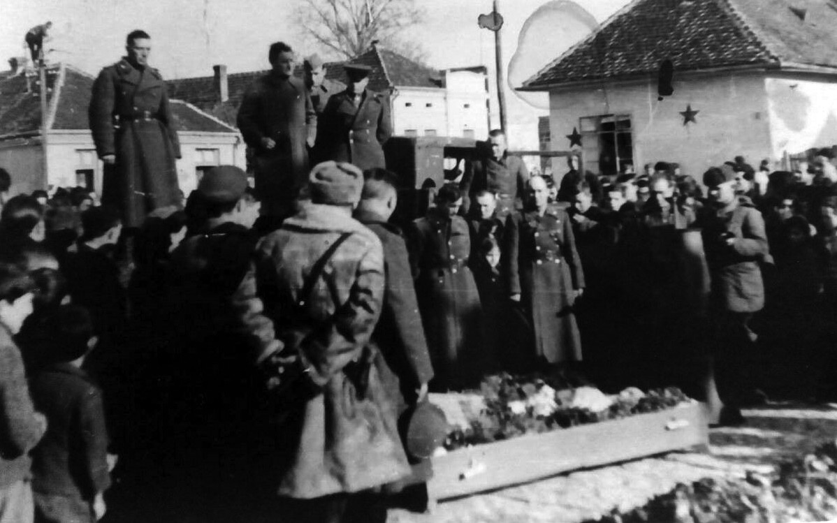 На его похороны приехало много боевых товарищей 