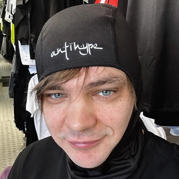     Сегодня 35 лет Славе КПСС